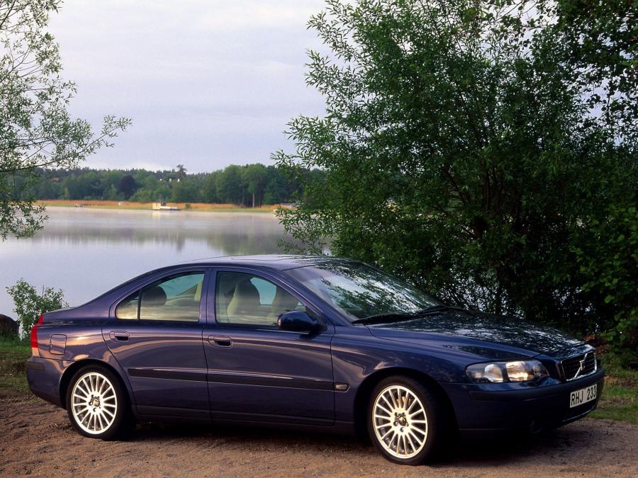  Volvo S60 2000 года  (фото 37 из 37)